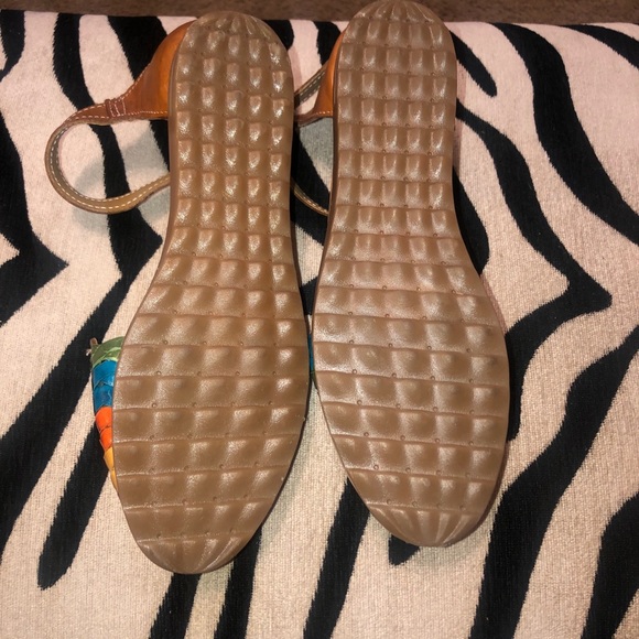 Sandals - Picture 2 of 4